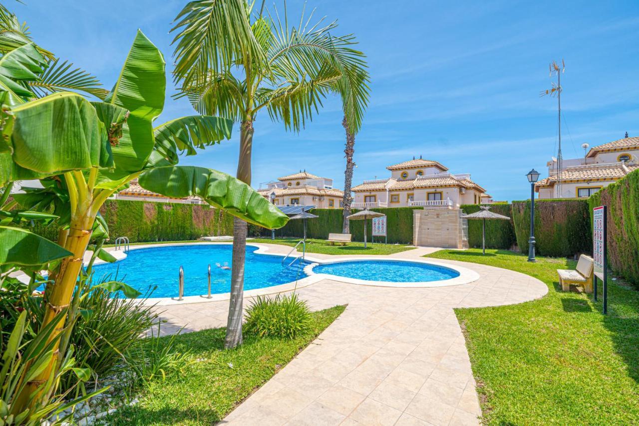 فيلا Casa Tima Dehesa de Campoamor  المظهر الخارجي الصورة