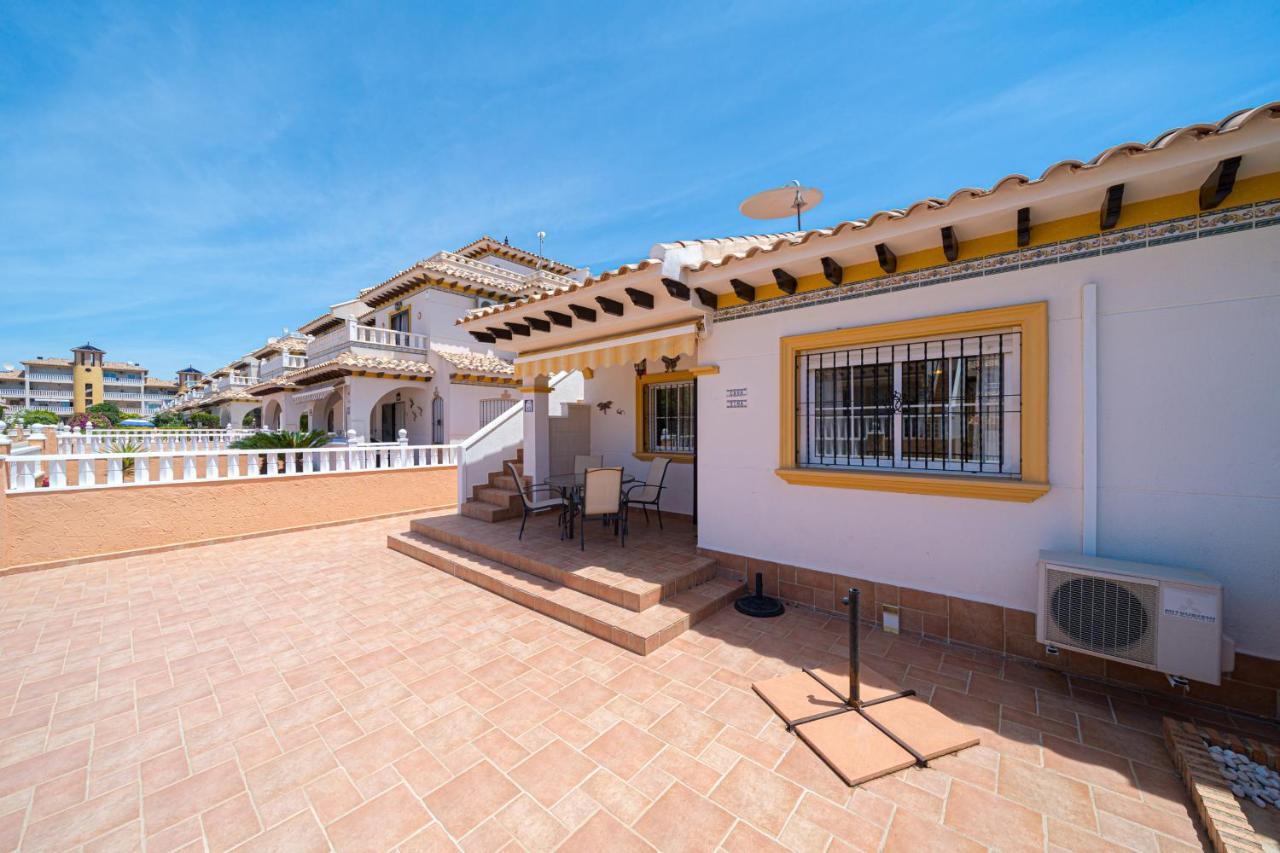 فيلا Casa Tima Dehesa de Campoamor  المظهر الخارجي الصورة